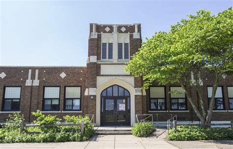 South bend schools - Letters: The district's moves on Clay High School don't make sense. As a retiree from the South Bend Community School Corp., I witnessed years of deferred maintenance on the majority of ...